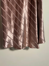 Load image into Gallery viewer, Michelle Mason Blush Velvet Skirt